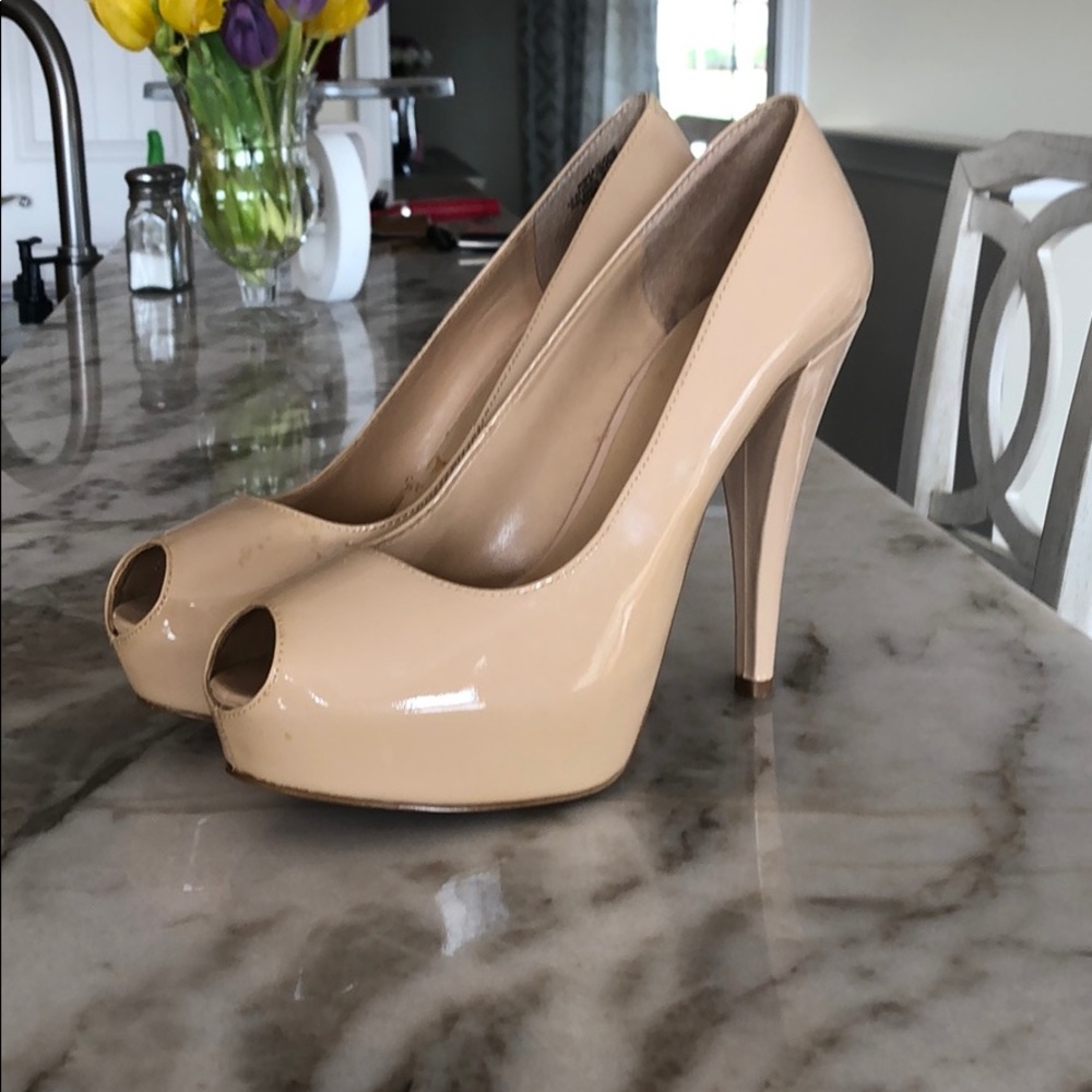 Shoes - heels